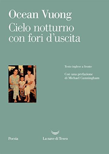 Cielo notturno con fori d&rsquo;uscita